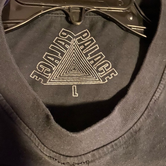 Palace tee - Picture 3 of 3